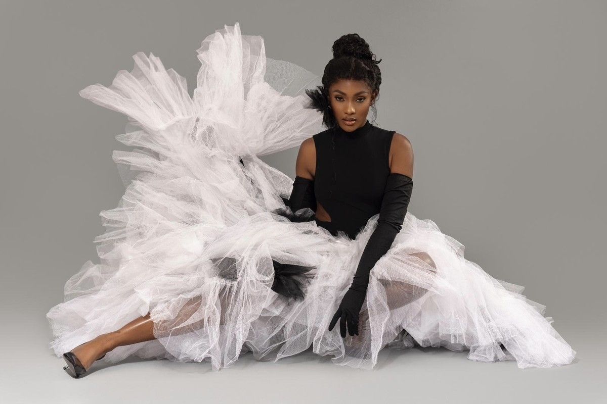 Erika Januza revela bastidores das rainhas do Carnaval