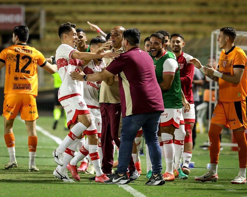 CRB vence Volta Redonda por 1 a 0 com golaço de Danielzinho. Reprodução: Paulo Chancey Junior
