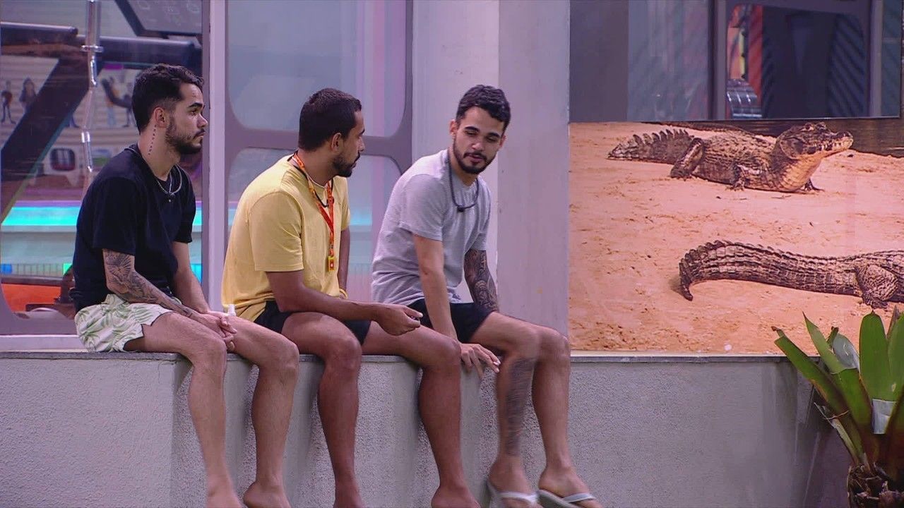 Paulista menciona seu interesse por sister durante conversa. Reprodução: Globo