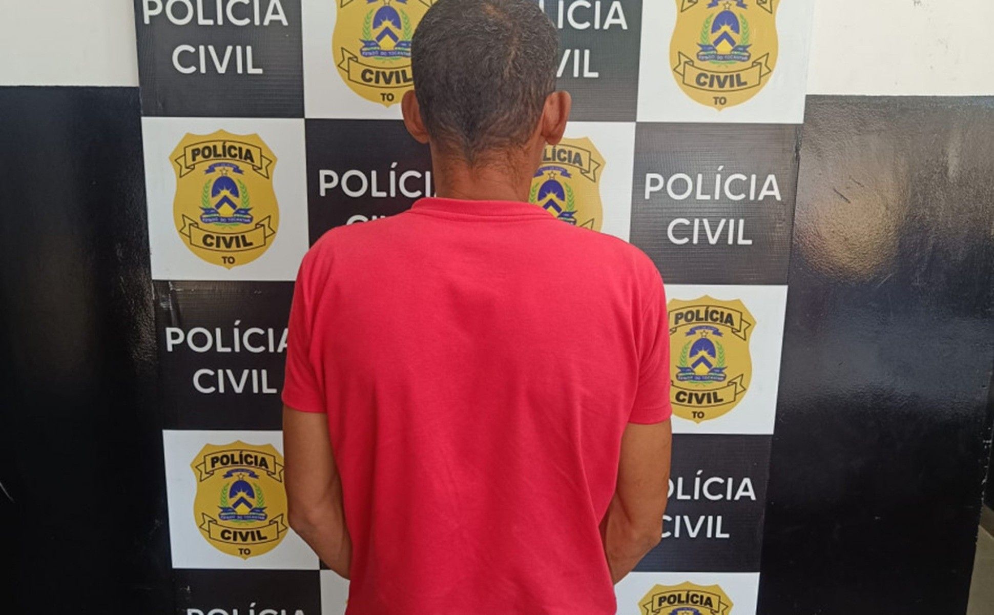 Suspeito de homicídio é preso durante velório em Dianópolis, Tocantins.; Reprodução: Globo