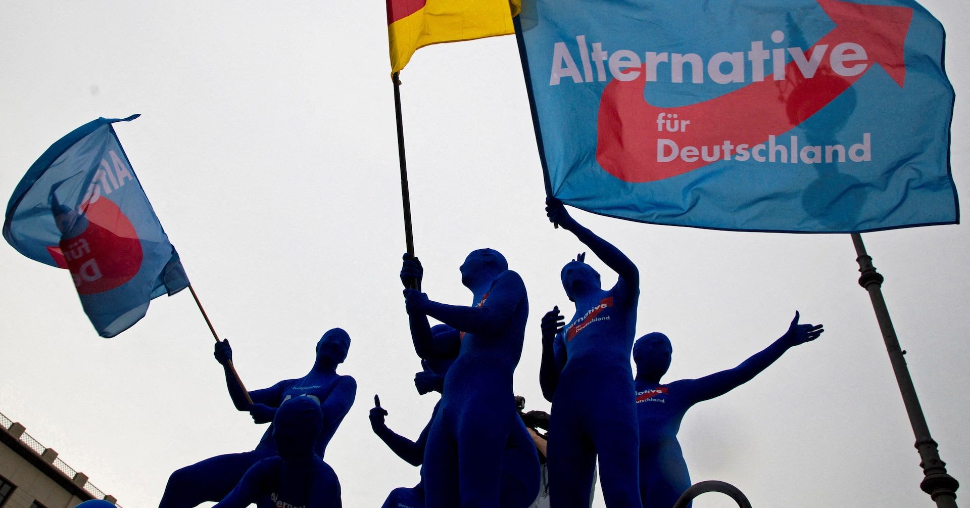 Partido alemão AfD processa agência de inteligência por classificação como organização extremista. Reprodução: Reuters
