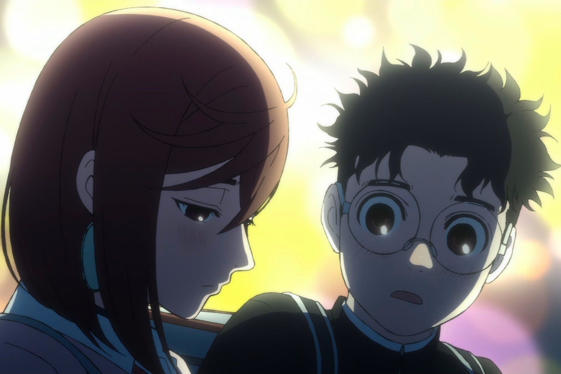 Momo e Okarun se aproximam em cena do anime Dan Da Dan. Reprodução: Gizmodo