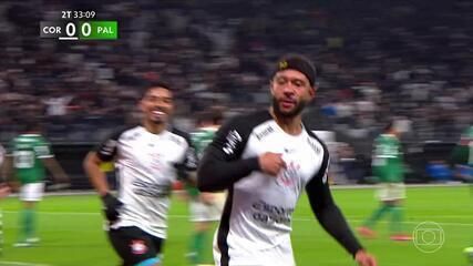 Abel Ferreira critica a arbitragem após derrota do Palmeiras para o Corinthians com gol anulado pelo VAR. Reprodução: Globo