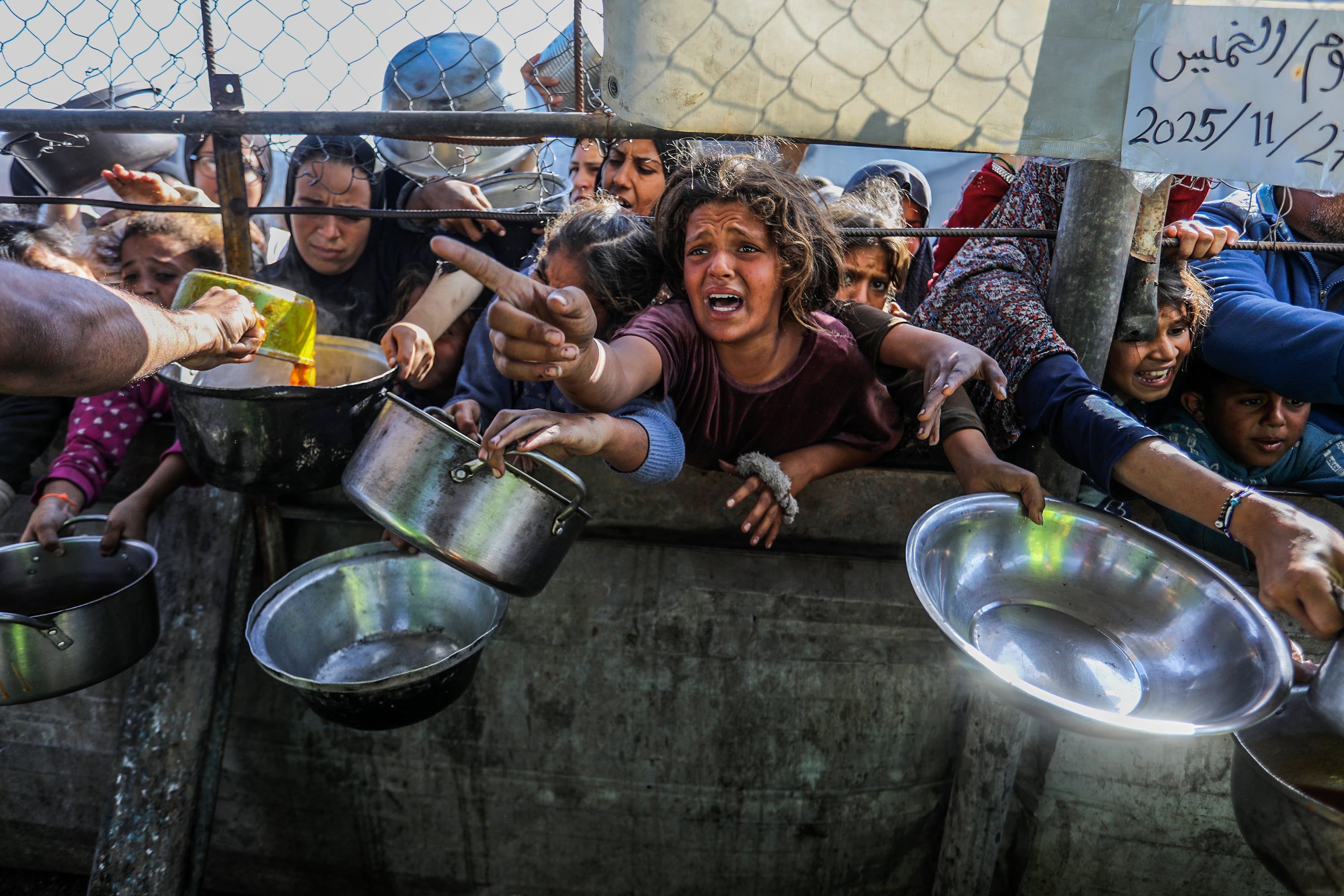 Crianças enfrentam pior momento humanitário infantil dos últimos anos, com mais de 200 milhões buscando ajuda em 2026.. Reprodução: Elpais