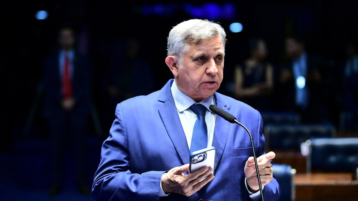 Manifestantes exigem definição sobre o reajuste salarial das forças de segurança do DF. Reprodução: GPS Brasília