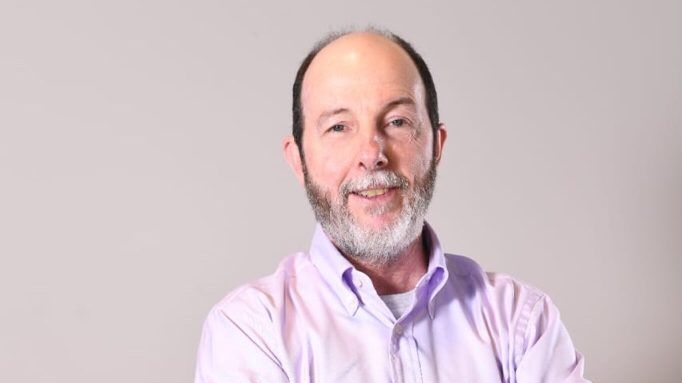 Armínio Fraga alerta sobre a economia brasileira em crise