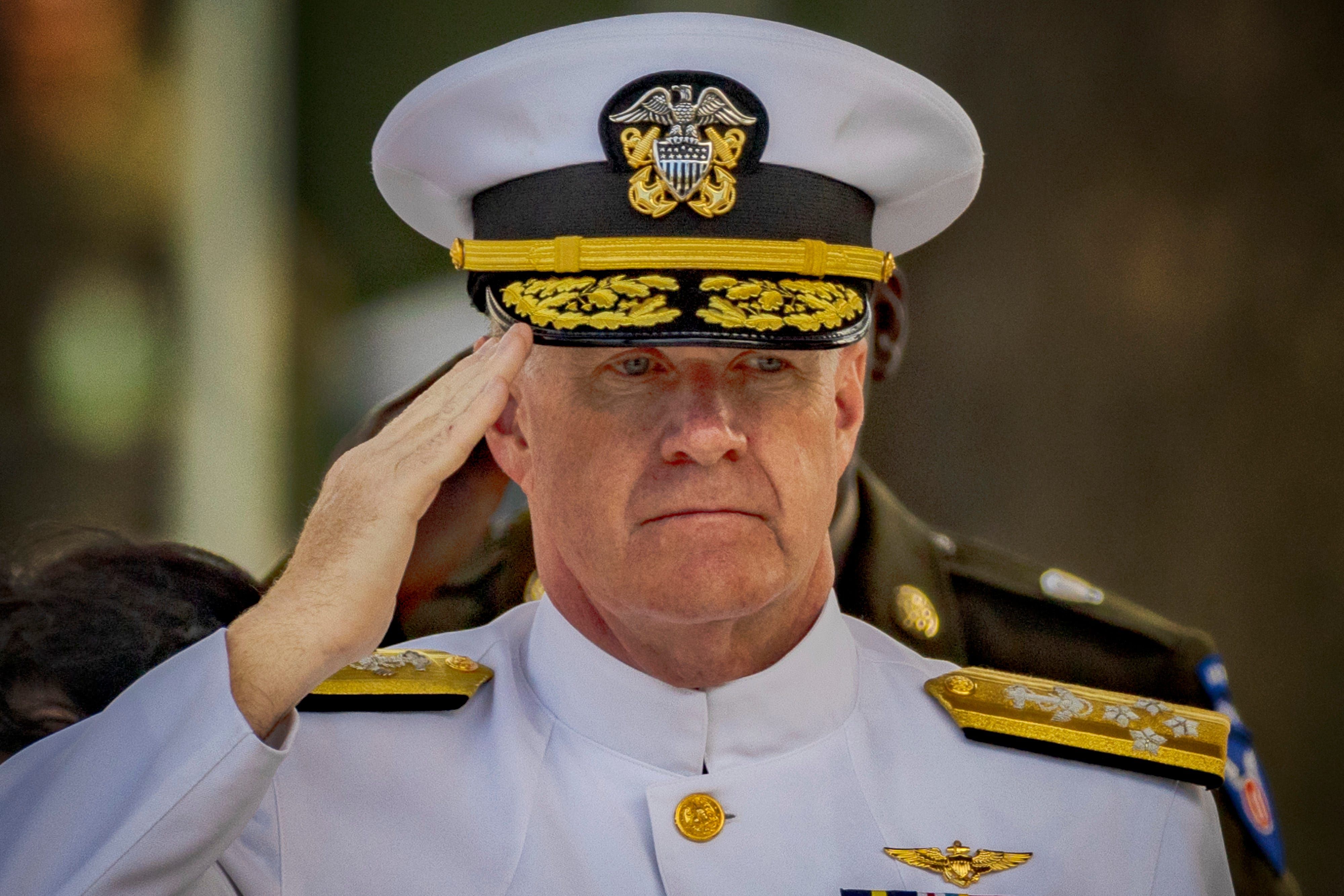 Adm. Sam Paparo destaca a importância dos líderes em assumir riscos para incentivar a inovação na liderança militar. Reprodução: Business Insider