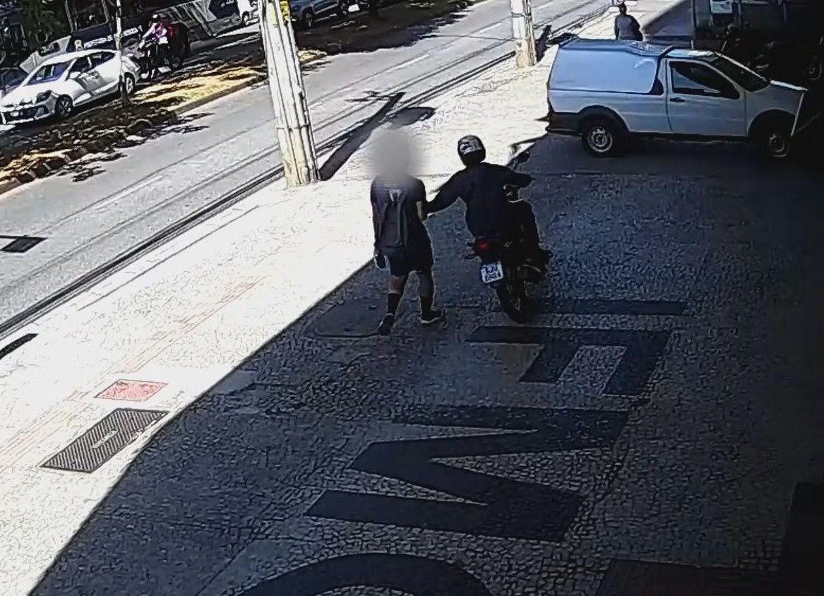 Invasões em plena luz do dia marcam furtos em BH, Pampulha. Legenda da imagem. Reprodução: "Retorno do item 11"
