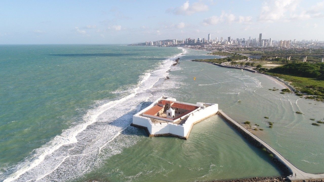 Fortaleza dos Reis Magos, símbolo da colonização portuguesa, celebra os 524 anos do Rio Grande do Norte. Reprodução: Sandro Menezes