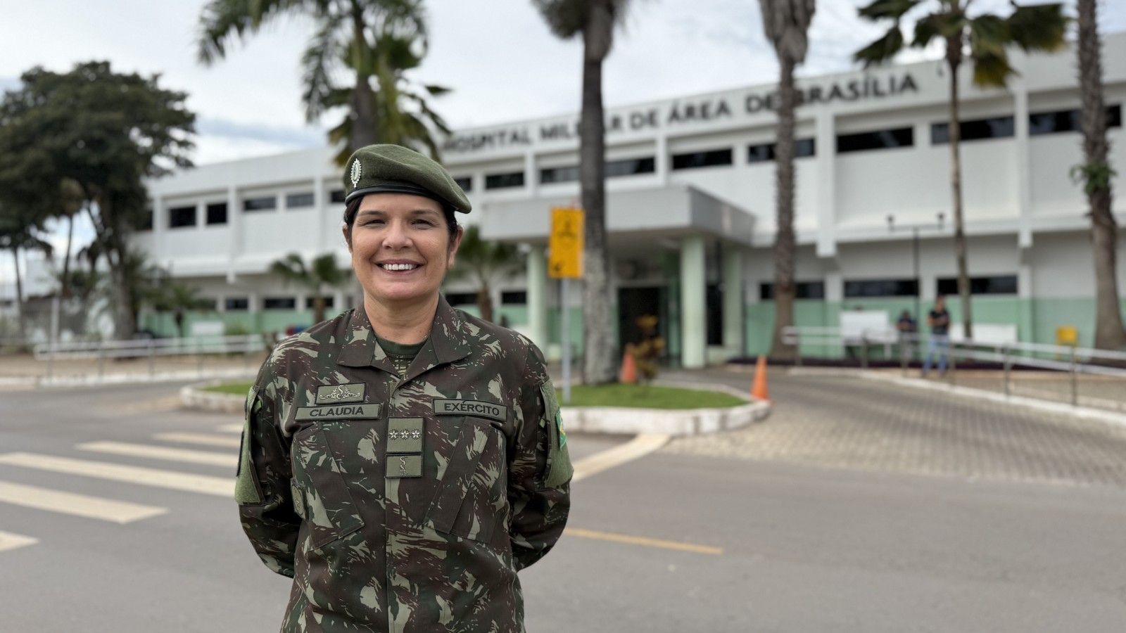 Cláudia Cacho, pioneira do serviço militar feminino, pode se tornar a primeira general do Exército.. Reprodução: G1