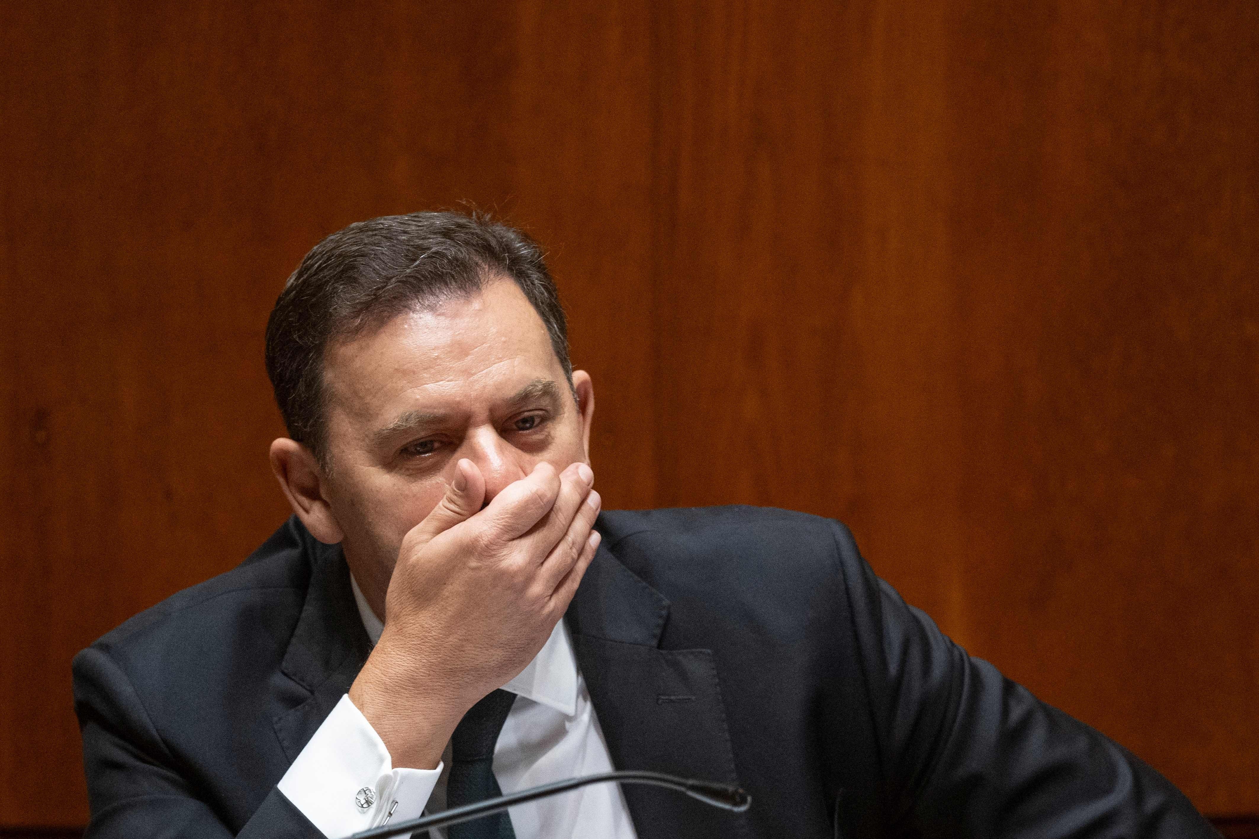 Luís Montenegro faz discurso durante debate da eleição presidencial em Portugal.. Reprodução: Oglobo