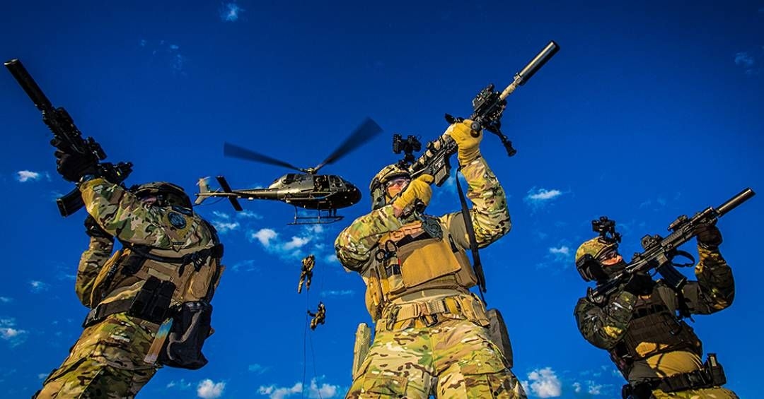 Polícia Federal investe em novos equipamentos para atiradores de elite do Comando de Operações Táticas.; Reprodução: Veja