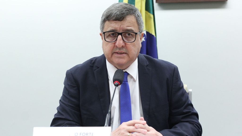 Centrão e PT Disputam Vaga no TCU em 2026