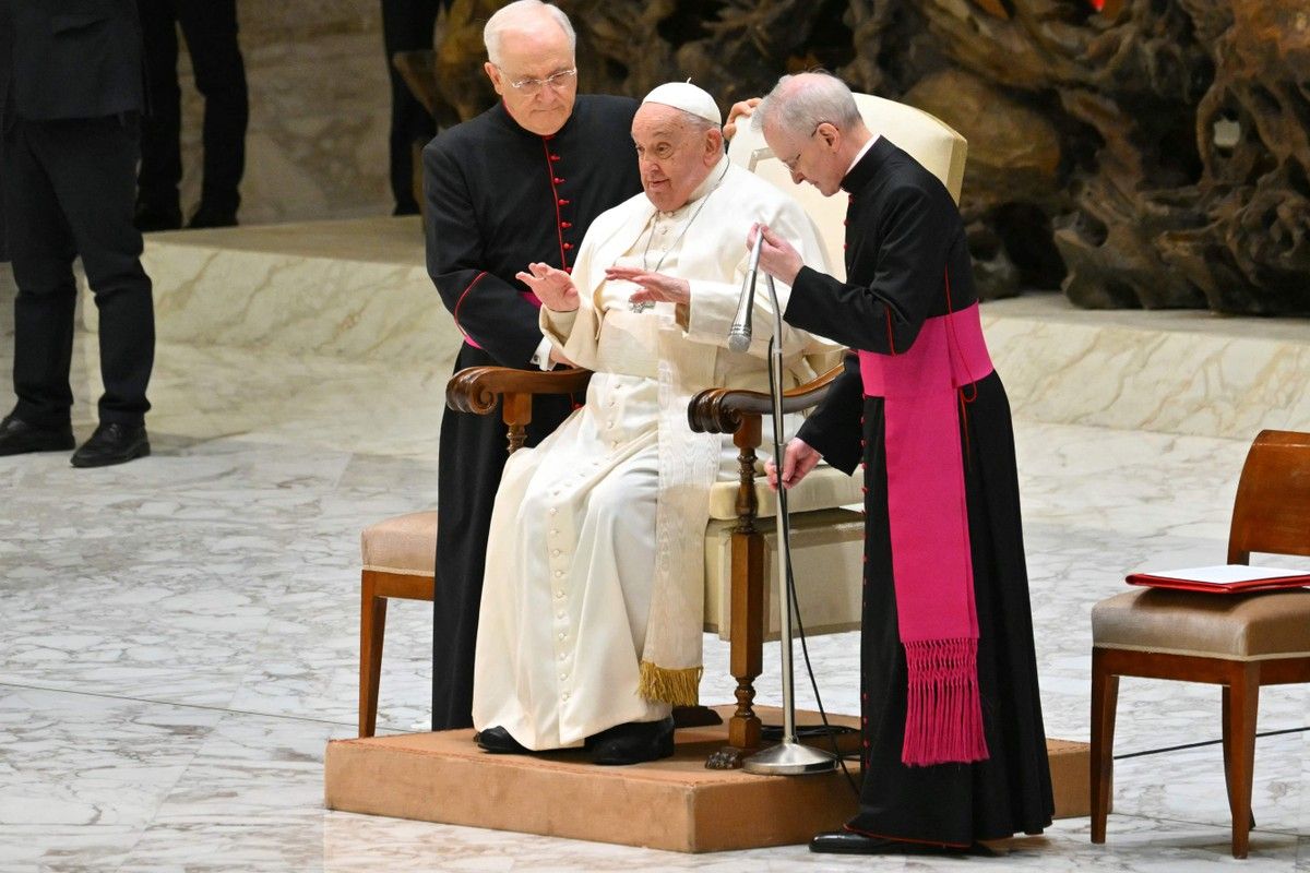 Papa Francisco é diagnosticado com pneumonia bilateral
