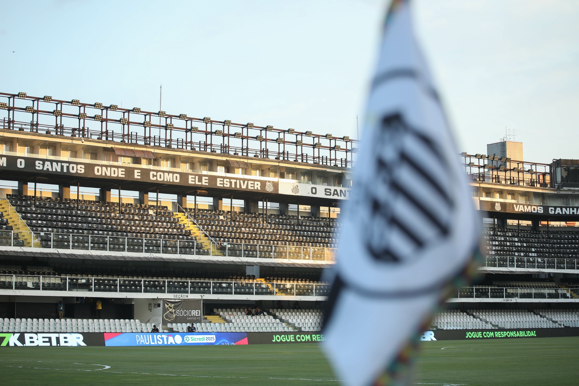 Informações sobre a quarta rodada do Campeonato Brasileiro, incluindo desfalques e arbitragem. Reprodução: Globo