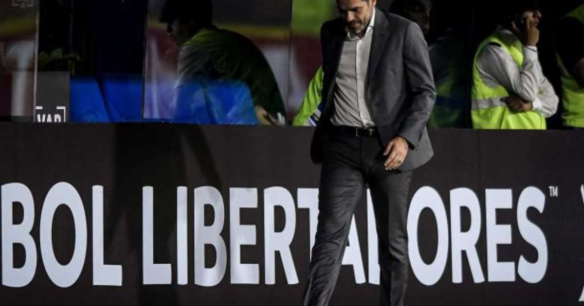 Gago mantémCargo no Boca Juniors Após Eliminação