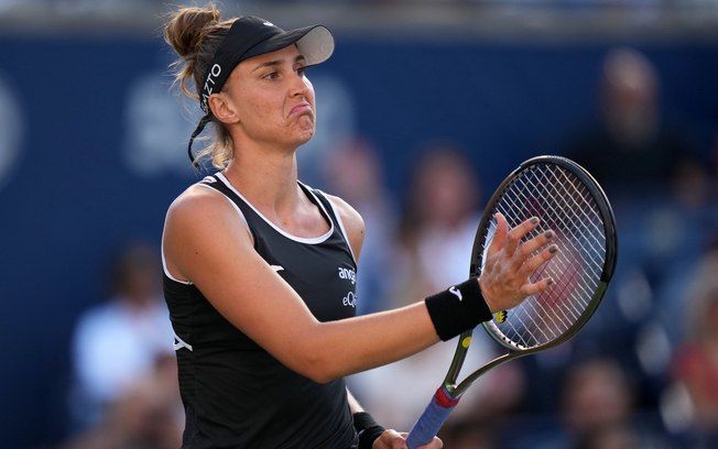 Bia Haddad durante semifinal do WTA de Estrasburgo, onde foi eliminada. Reprodução: ESPN