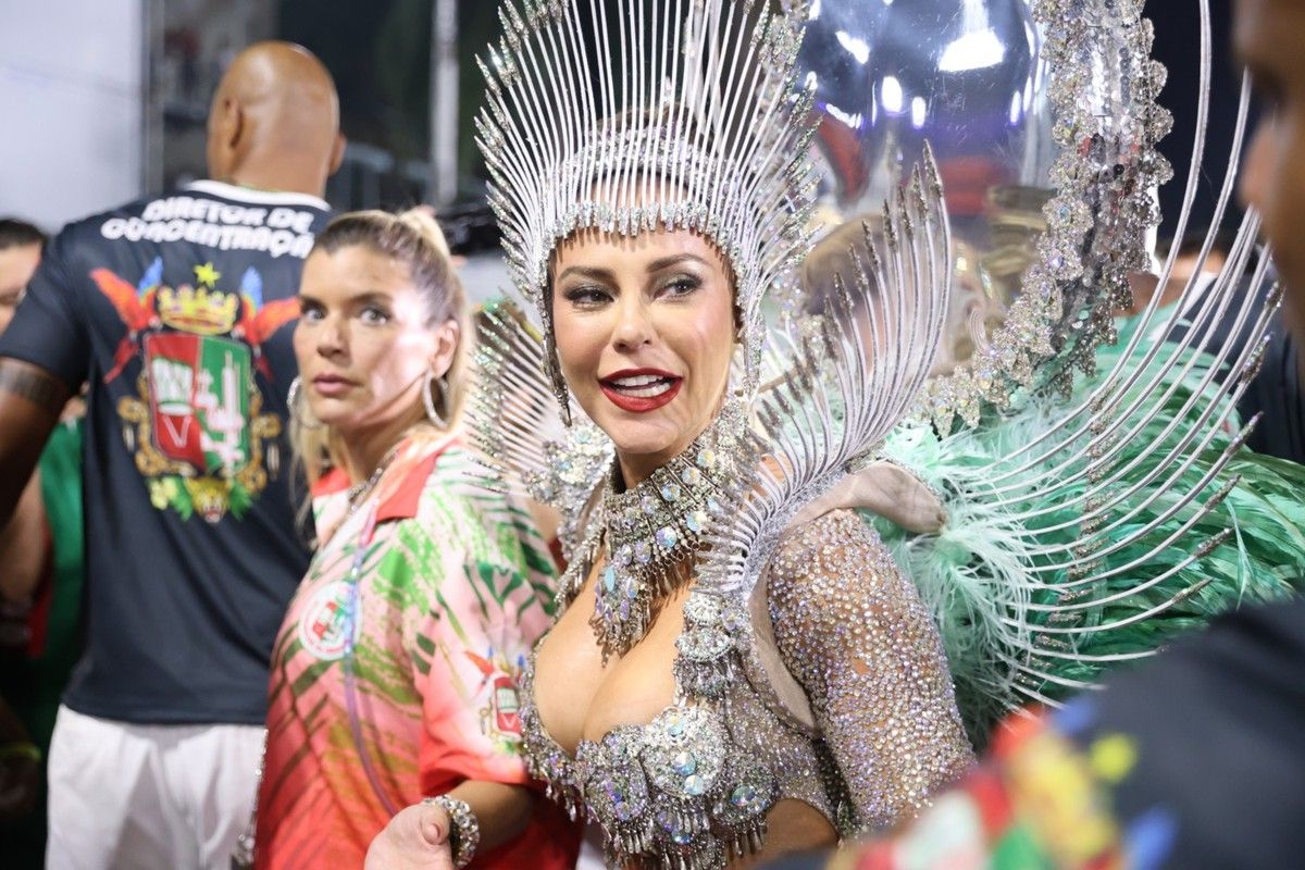 Despedida emocionante de Paolla Oliveira no Carnaval 2025