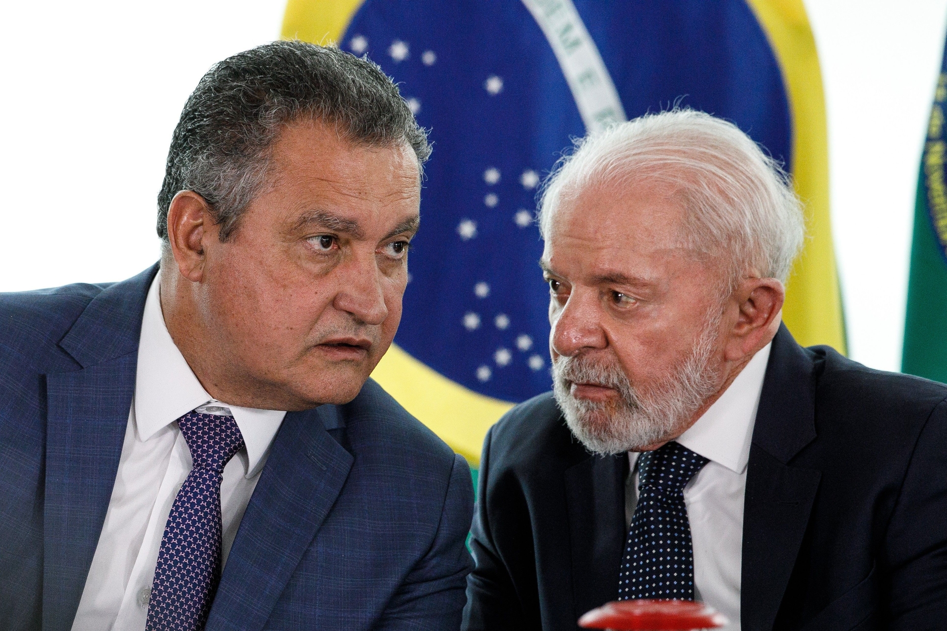 Ministro Rui Costa defende diplomacia do Brasil em meio a tensões com os EUA e tarifas impostas por Trump. Reprodução: Globo