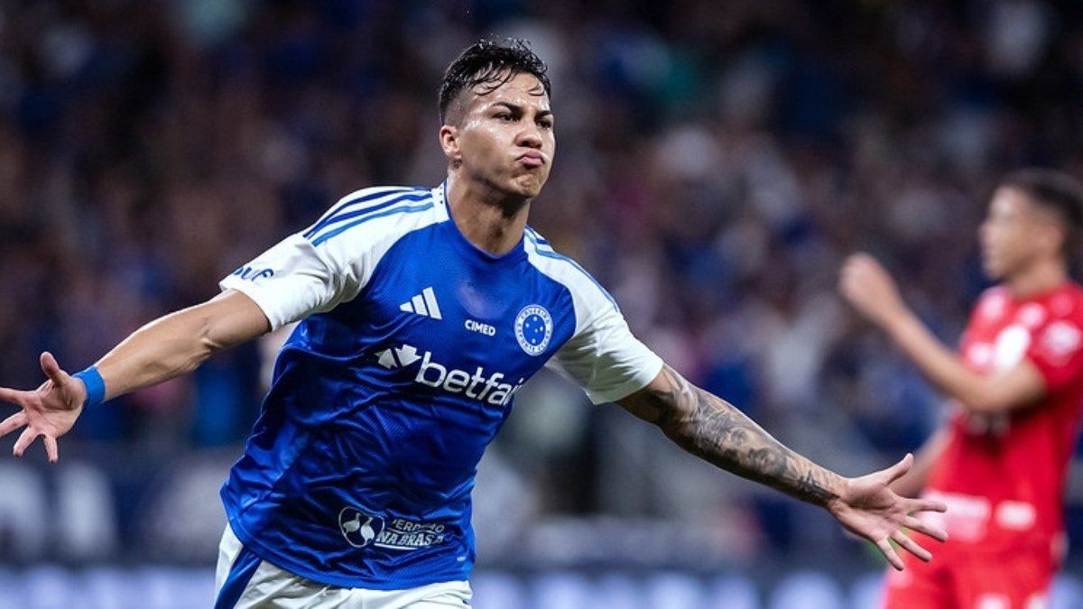 Kaio Jorge brilha com hat-trick na vitória do Cruzeiro sobre o Grêmio na 13ª rodada do Brasileirão. Reprodução: iG