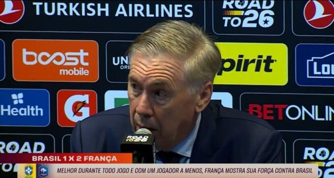 Vini Jr. com a camisa 10 e faixa recebe apoio incondicional de Ancelotti após França. Reprodução: Ge