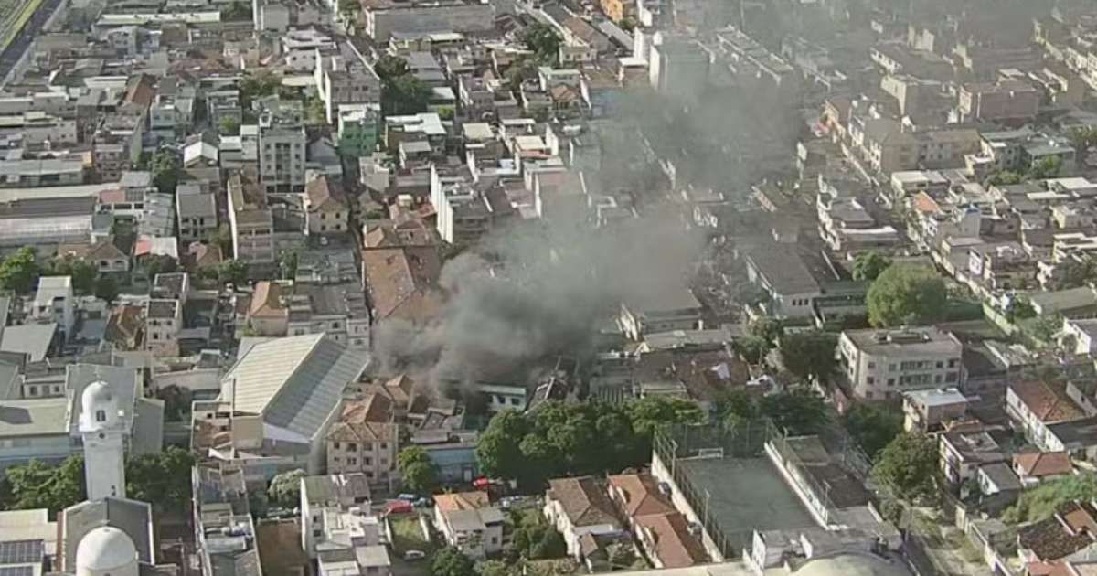 Incêndio em confecção no Rio deixa trabalhadores presos
