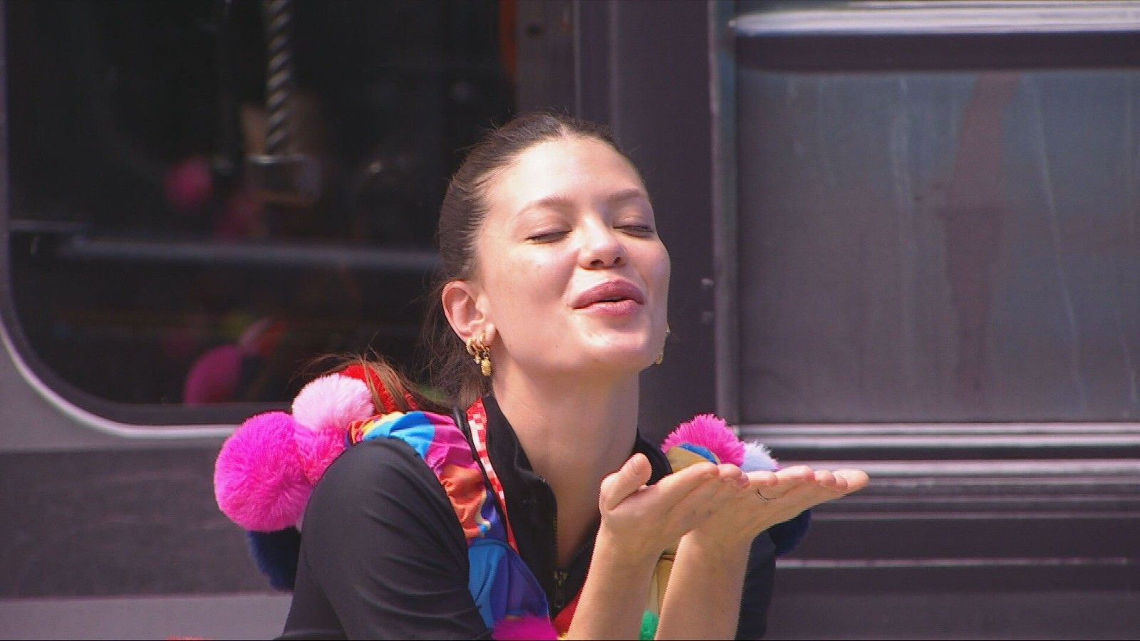 Vitória Strada Encara Castigo do Monstro com Humor Inusitado