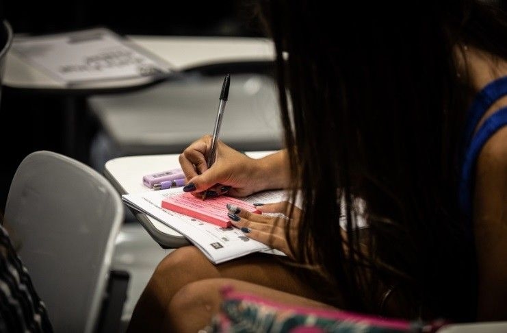 Inscrições para o Concurso Nacional Unificado 2025 começam hoje, com destaque para altos salários. Reprodução: Globo