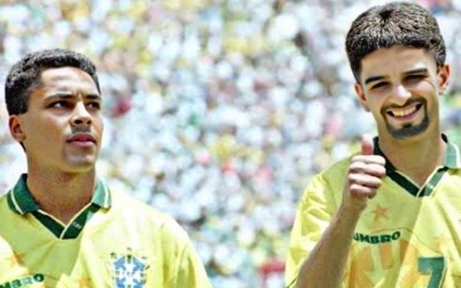 Dupla de ataque do Palmeiras, Vitor Roque e Flaco López, anima torcedores e gera memes nas redes sociais. Reprodução: iG.