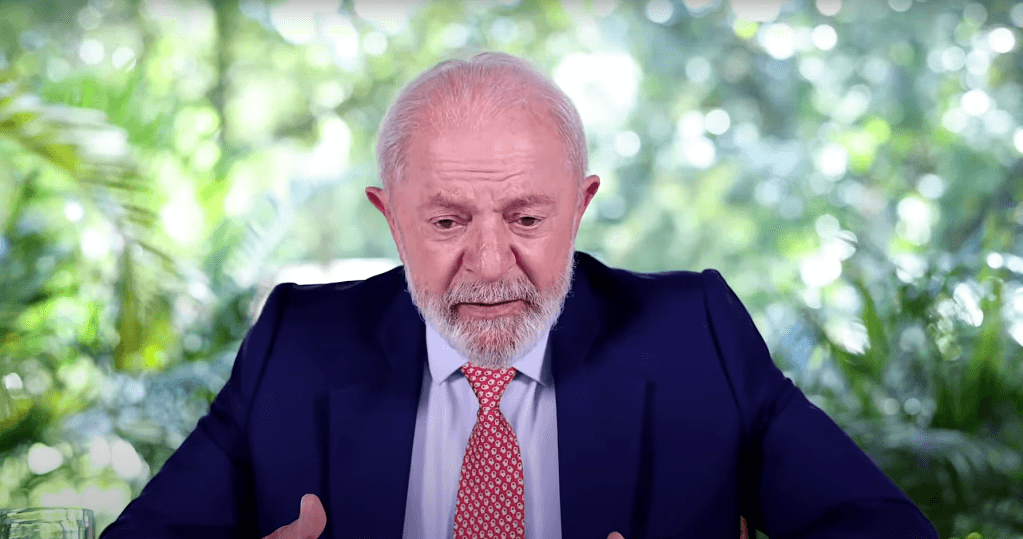 Lula destaca a falta de ações na política brasileira