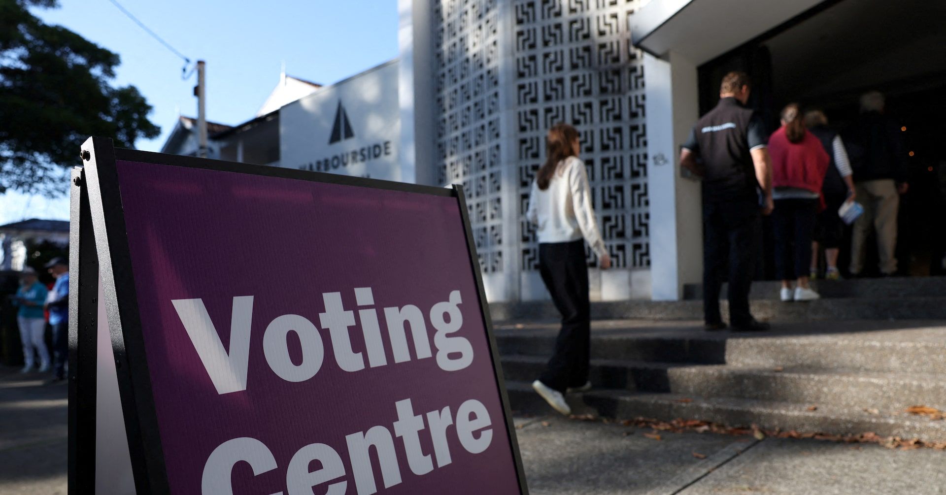 Eleitores australianos expressam preocupação com políticas de Donald Trump antes da eleição nacional. Reprodução: Reuters