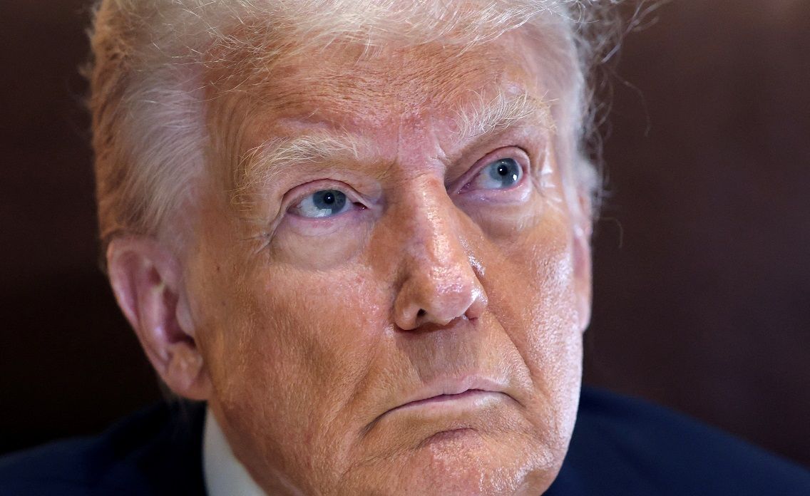 Trump Cita Brasil e Anuncia Tarifas sobre Aço e Alumínio