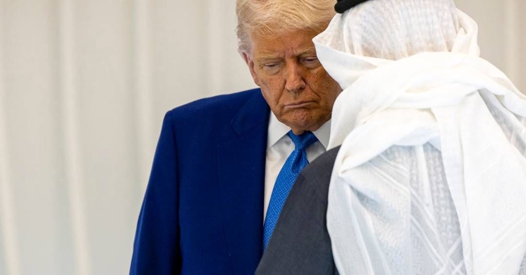 Trump destaca a necessidade de ajudar palestinos durante visita aos Emirados Árabes Unidos. Reprodução: Veja