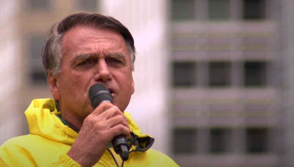 Ex-presidente comenta sobre filho se reunindo com influentes nos EUA; Reprodução: CNN Brasil