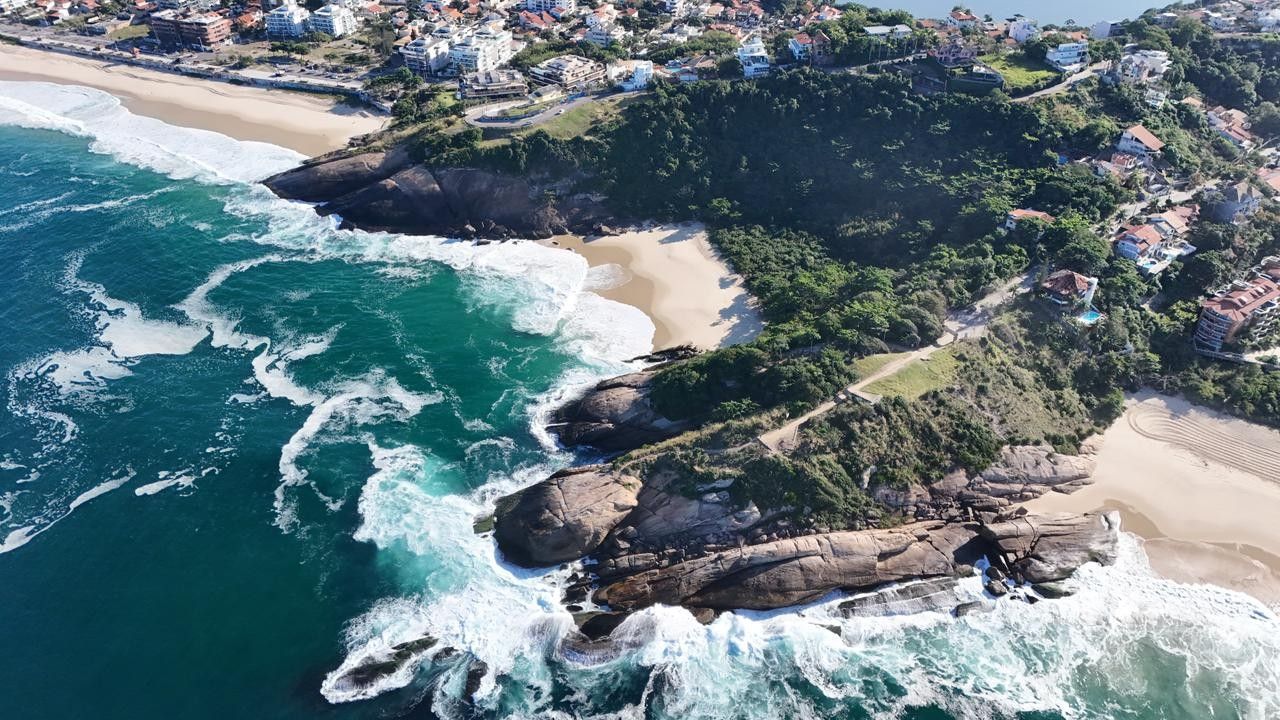 Mirante e trilha em Niterói serão nomeados em homenagem a Juliana Marins, jovem que morreu na Indonésia. Reprodução: Globo