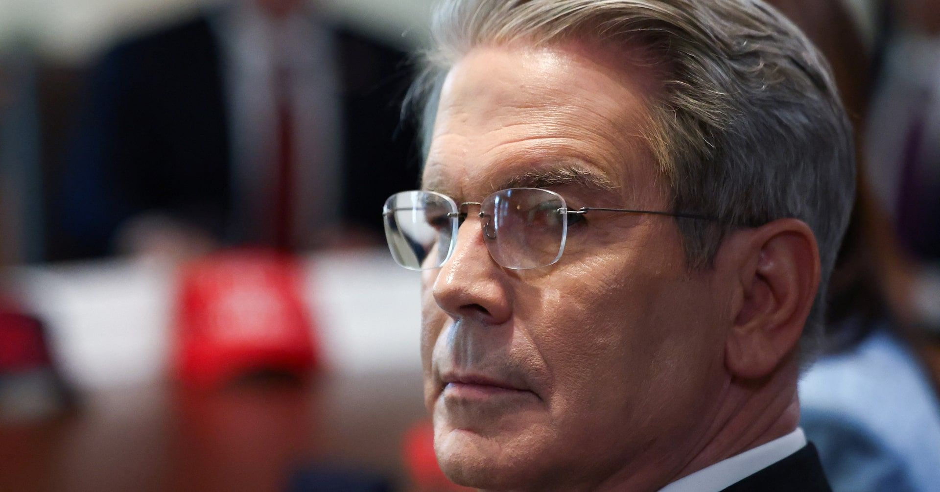 O acordo econômico entre EUA e Ucrânia fortalece negociações de Trump com a Rússia. Reprodução: Reuters