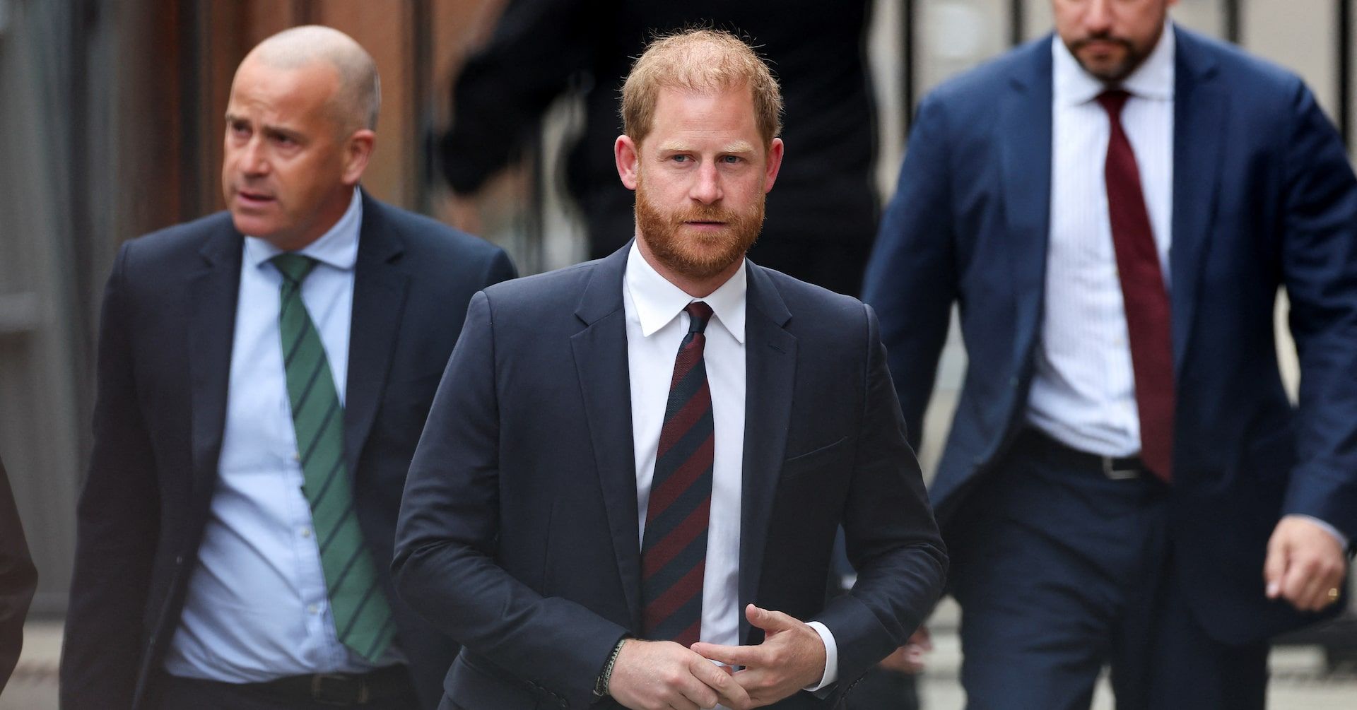 Príncipe Harry discute mudanças na segurança em audiência no Tribunal de Justiça de Londres. Reprodução: Reuters