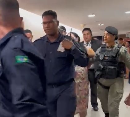 Mulher é presa por tentar sequestrar bebê em shopping de Alagoas. Reprodução: Vanessa Alencar