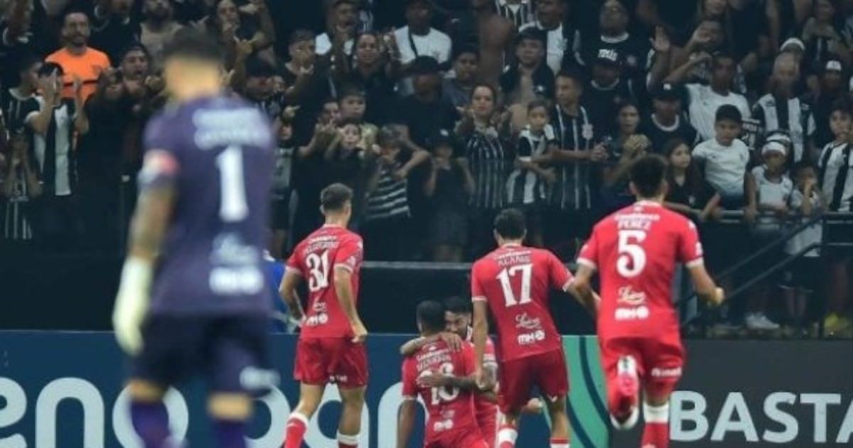 Corinthians perde para o Huracán na estreia da Sul-Americana. Reprodução: R7