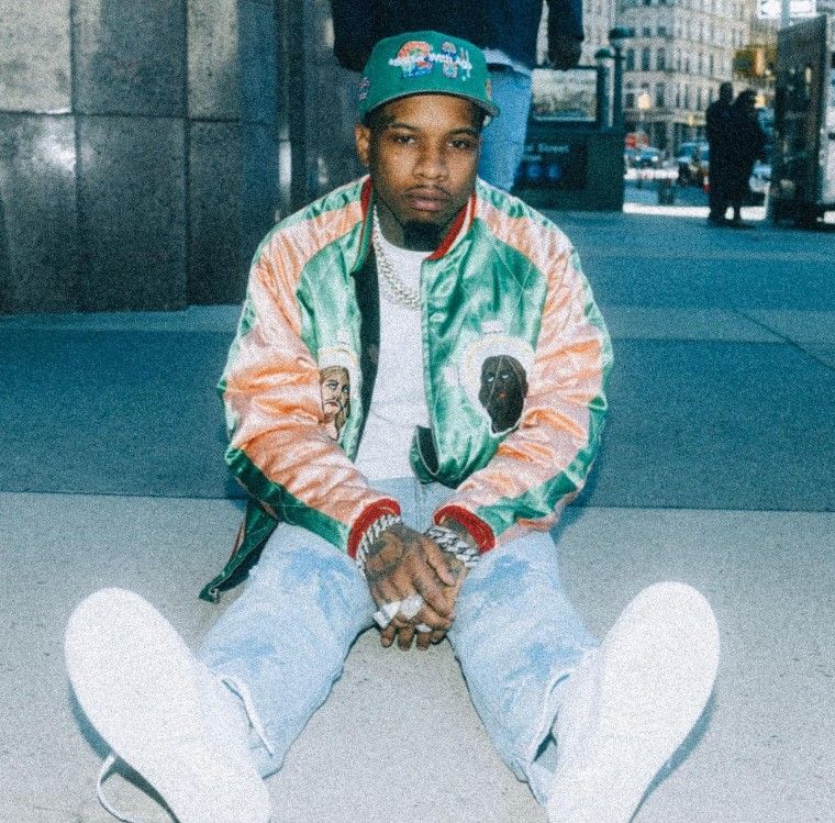 Tory Lanez é atacado e esfaqueado por detento na Califórnia; Legenda da imagem. Reprodução: Globo