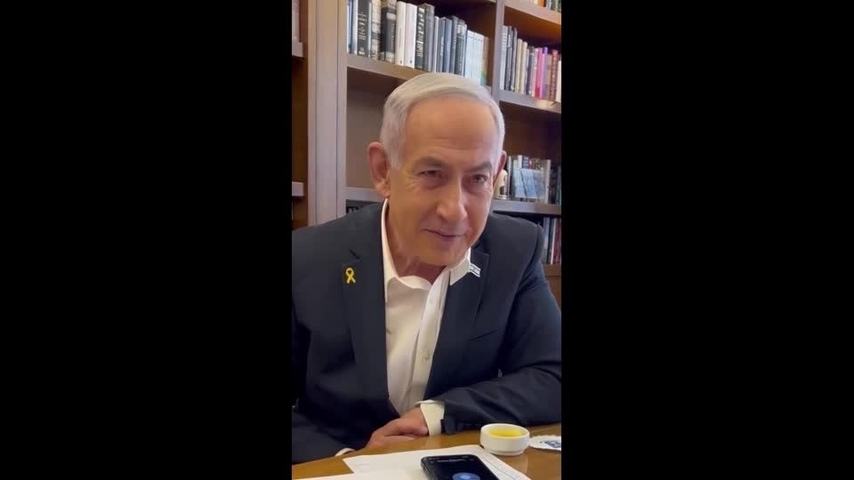 Benjamin Netanyahu defende ofensiva em Gaza após críticas de Emmanuel Macron. Legenda da imagem. Reprodução: Globo