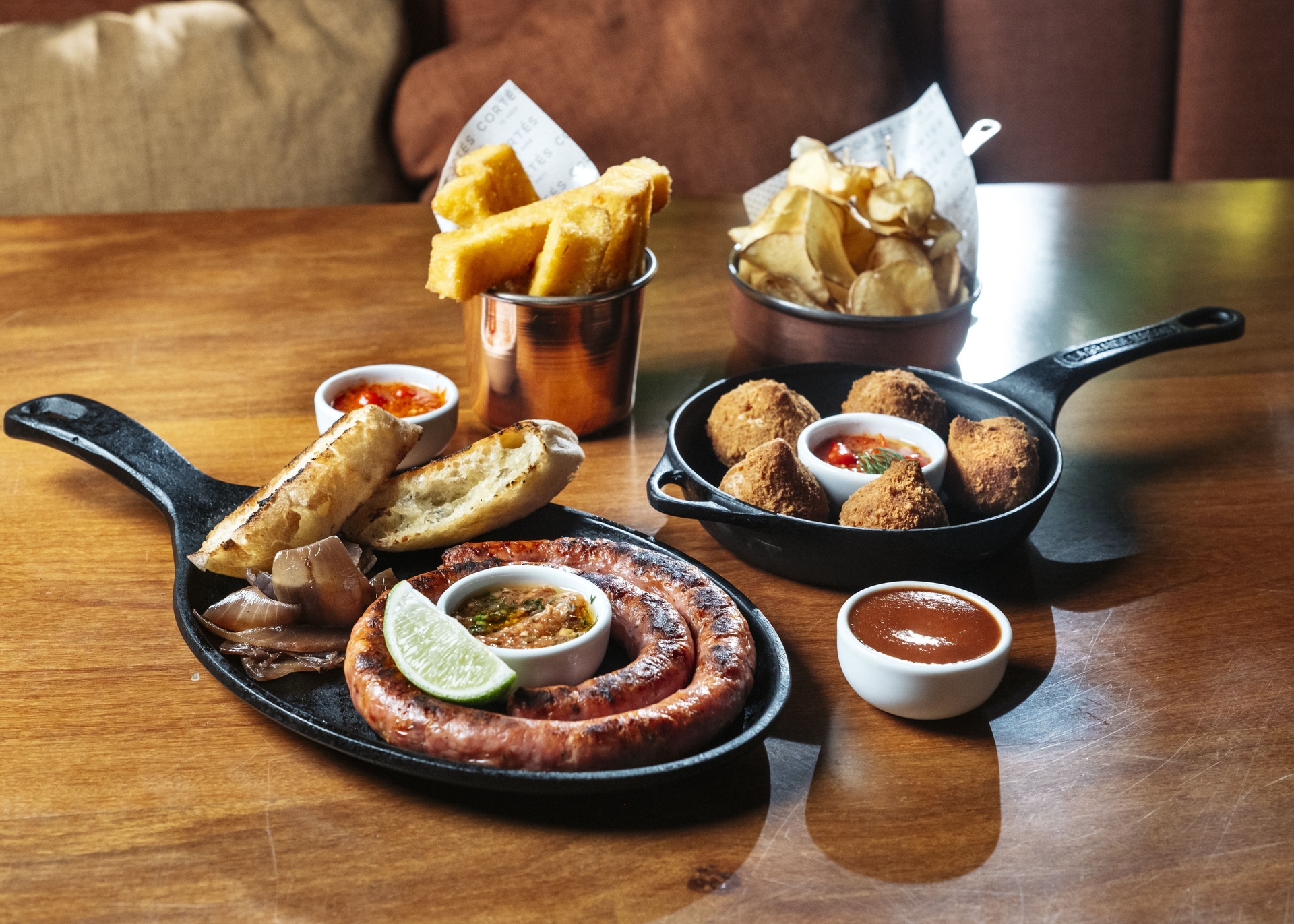 O Bar Cortés inaugura no Shopping Leblon com happy hour e receitas da chef Daniela França Pinto. Reprodução: Globo