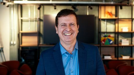 90% dos brasileiros acreditam que adolescentes carecem de apoio emocional no ambiente digital.; Legenda da imagem. Reprodução: Agência Brasil