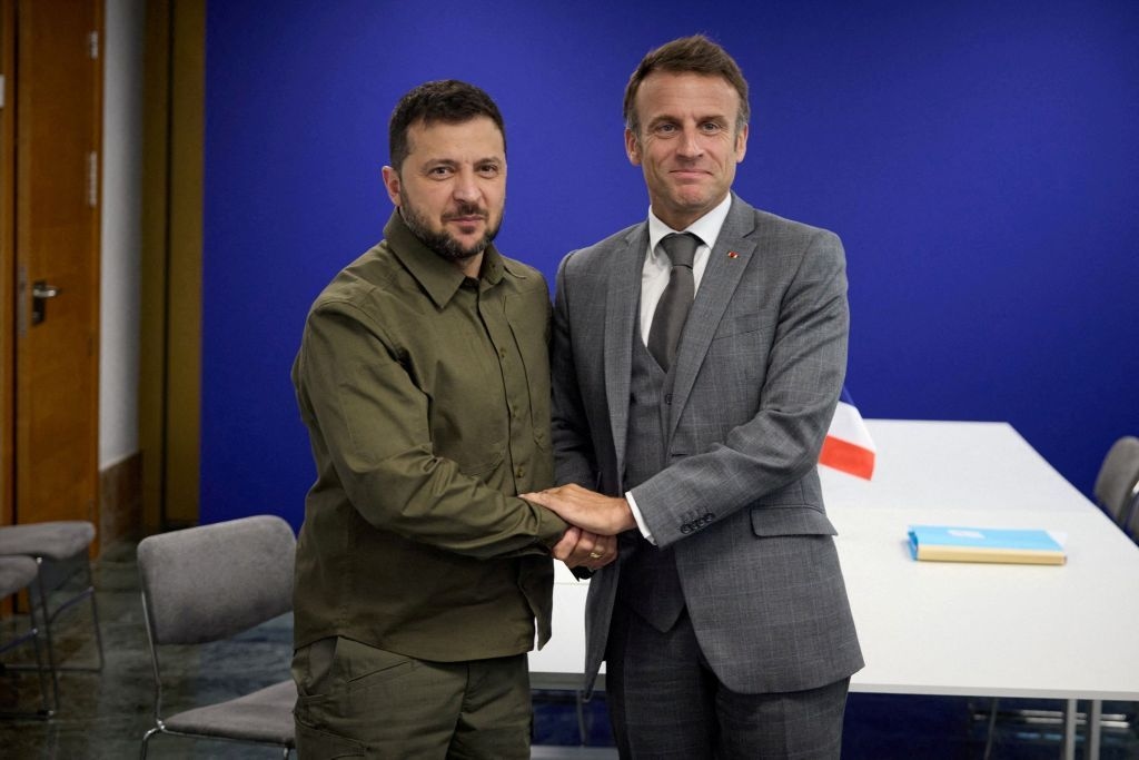 França planeja reunião sobre Ucrânia com líderes europeus