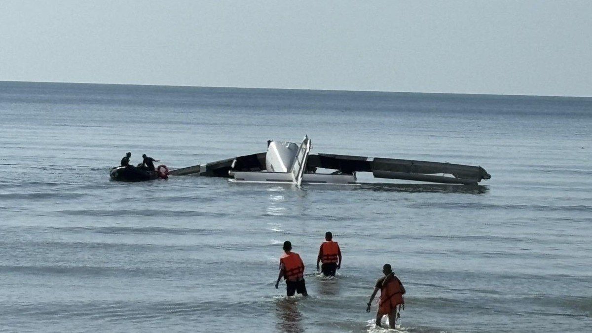 Aeronave acidentada durante exercício de treinamento de paraquedistas. Reprodução: iG
