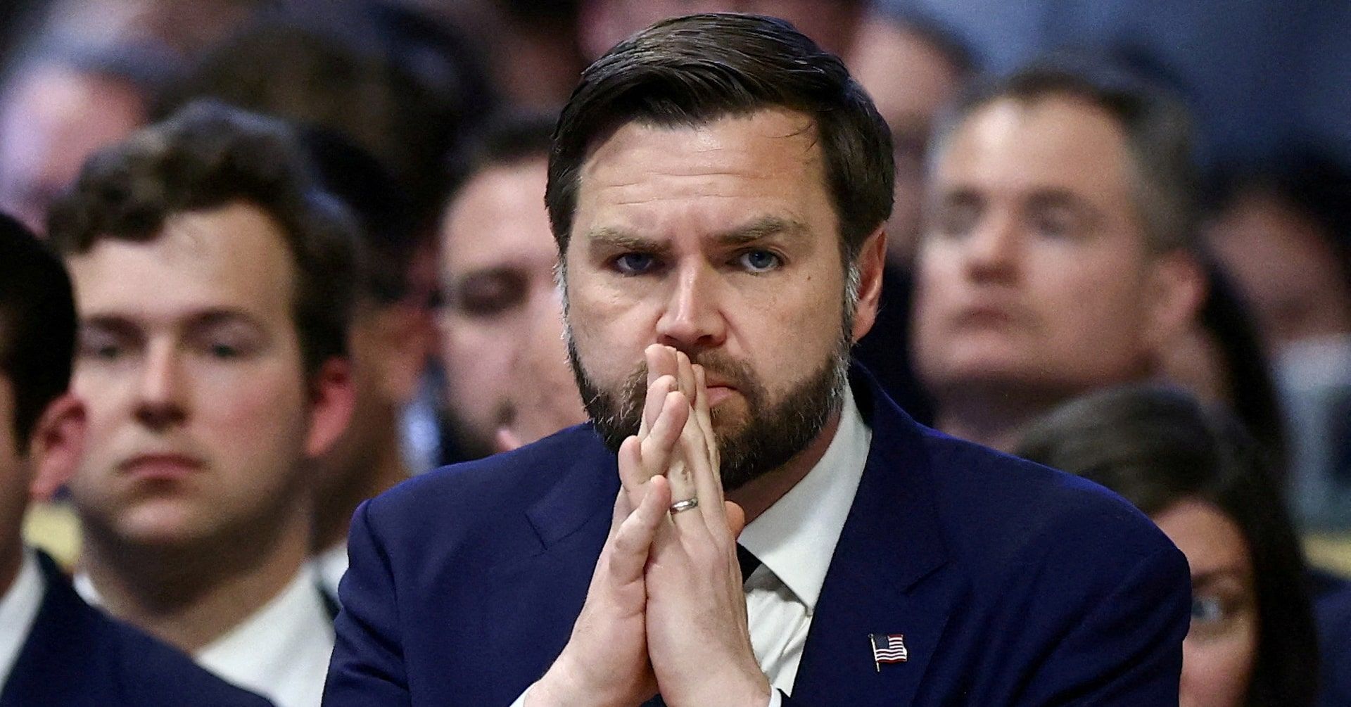 Papa Francisco se encontra em reunião privada com o vice-presidente dos EUA, JD Vance. Reprodução: Reuters