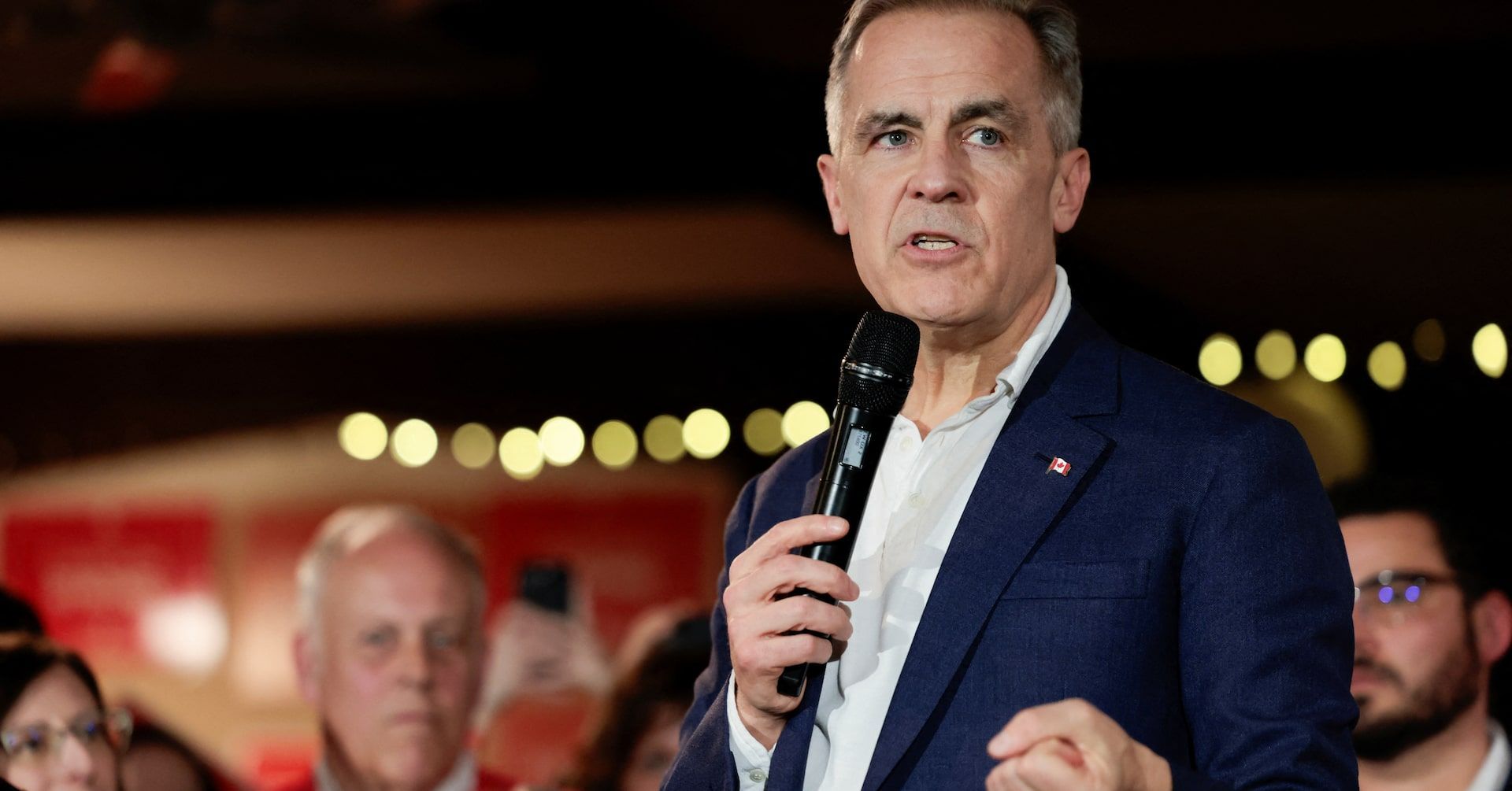 Canadá denuncia manipulação de notícias falsas sobre Mark Carney no WeChat antes das eleições. Reprodução: Reuters