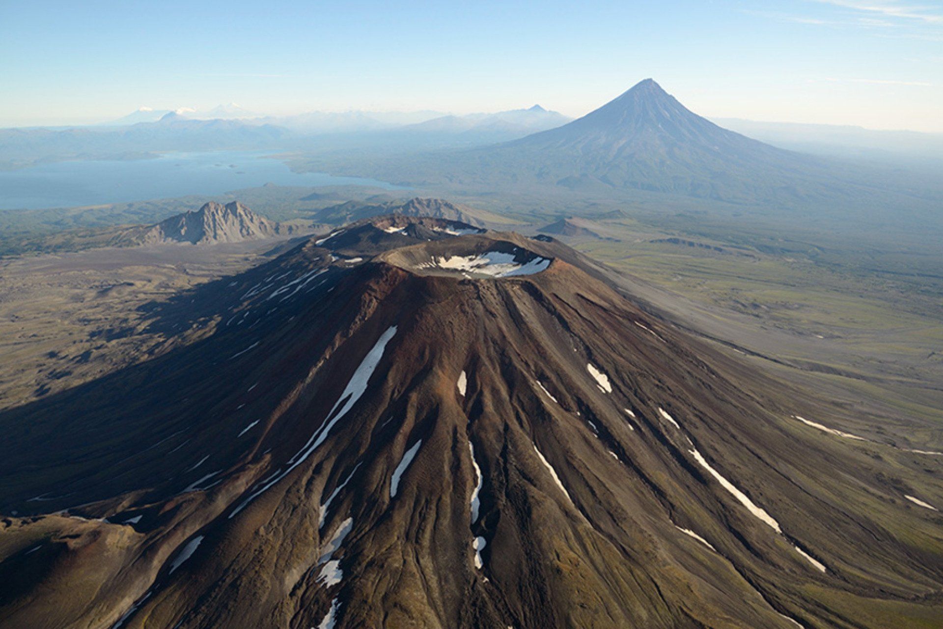 Sete vulcões na Rússia entram em erupção simultaneamente após 300 anos. Reprodução: Gizmodo