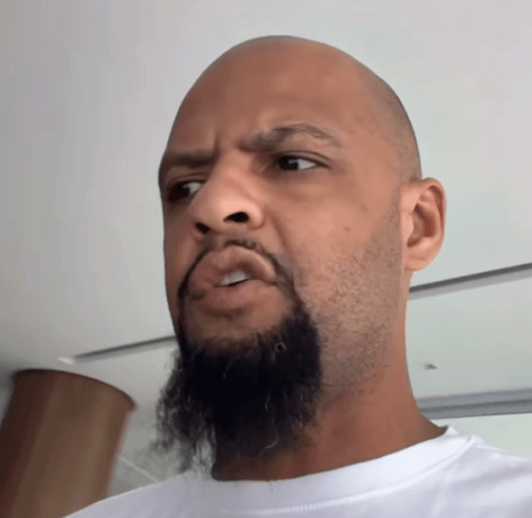 Felipe Melo expressa irritação após gol sofrido pelo Fluminense em vídeo nas redes sociais. Reprodução: Netflu