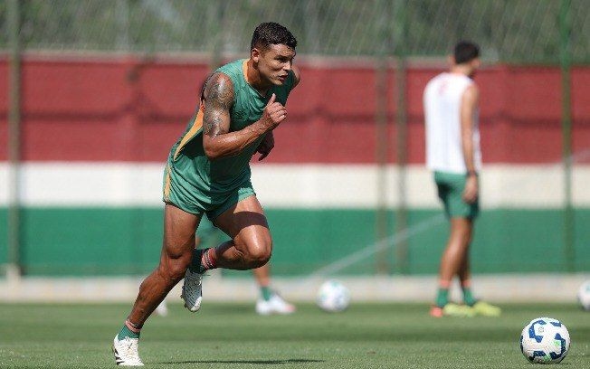 Thiago Silva participa de treino do Fluminense antes do duelo contra o Bragantino. Reprodução: iG